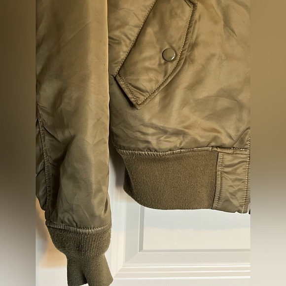 ALPHA INDUSTRIES MA-1 Reversible Bomber Jacket in Sage Green Size Small Slim Fit - Picture 6 of 15